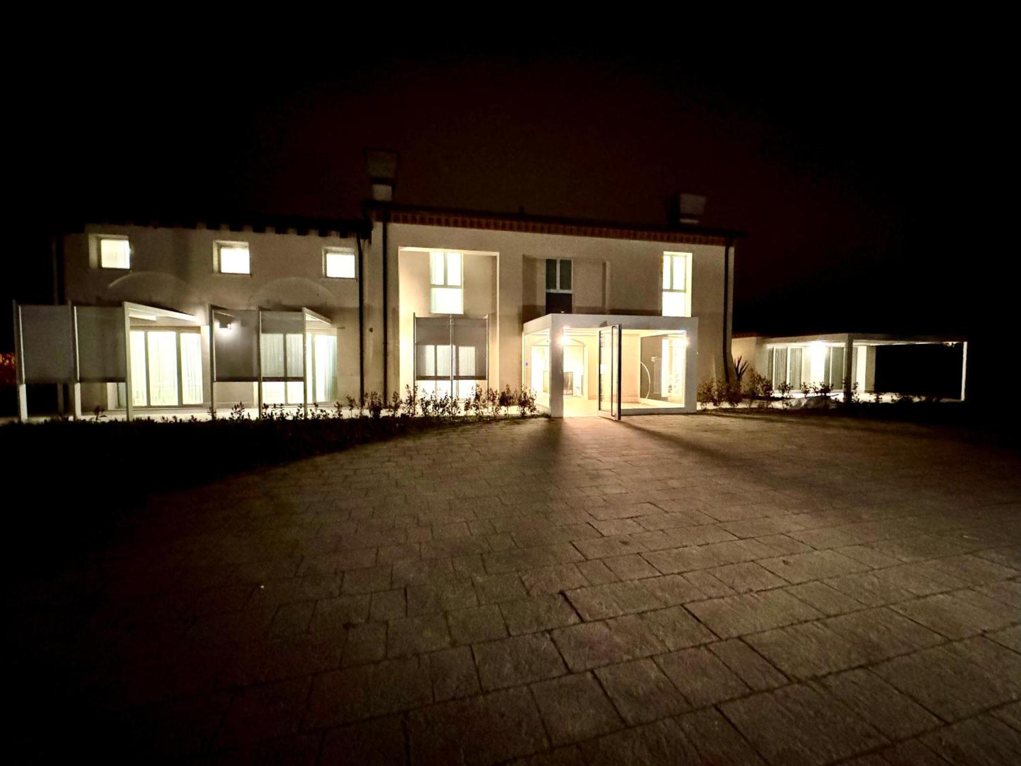 Hotel Villa Mary Santa Maria Di Sala Esterno foto