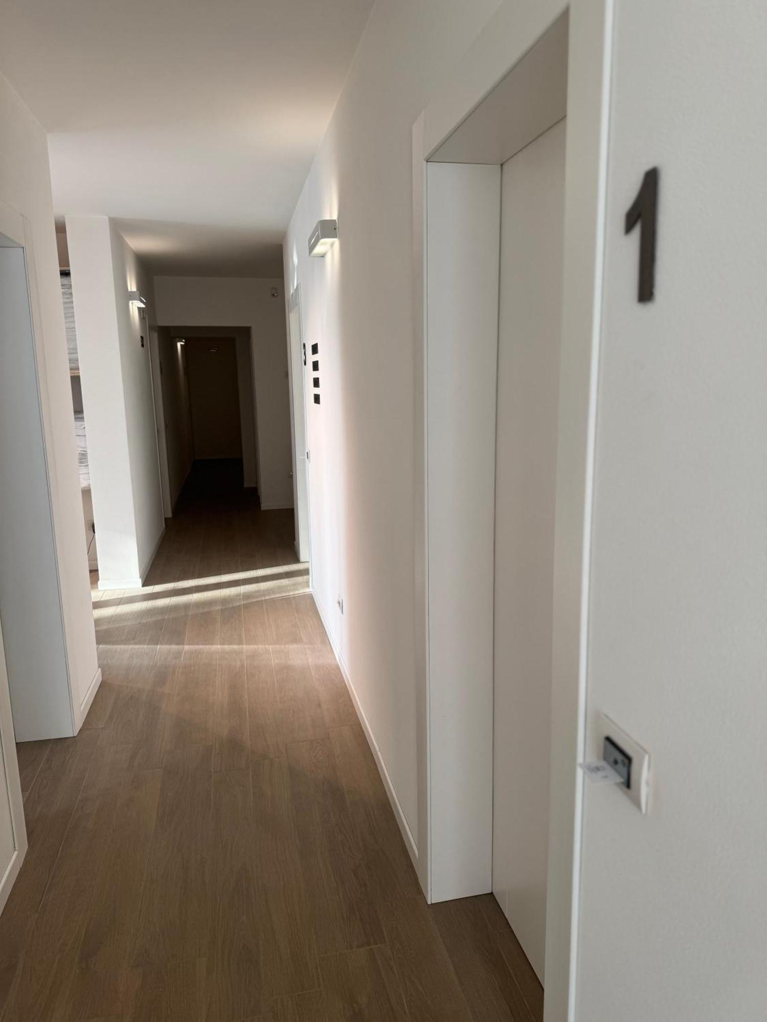 Hotel Villa Mary Santa Maria Di Sala Esterno foto